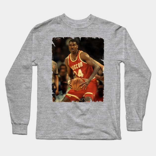 Hakeem Olajuwon - Vintage Design Of Basketball Long Sleeve T-Shirt by JULIAN AKBAR PROJECT